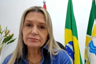 Prefeita de Potirendaba anuncia fiscalização rigorosa em escolas após declarações polêmicas de professora 7 potirendaba sp vai reforcar fiscalizacao em salas de aula depois de fala sobre flavio diz prefeita 2 910x568.jpeg