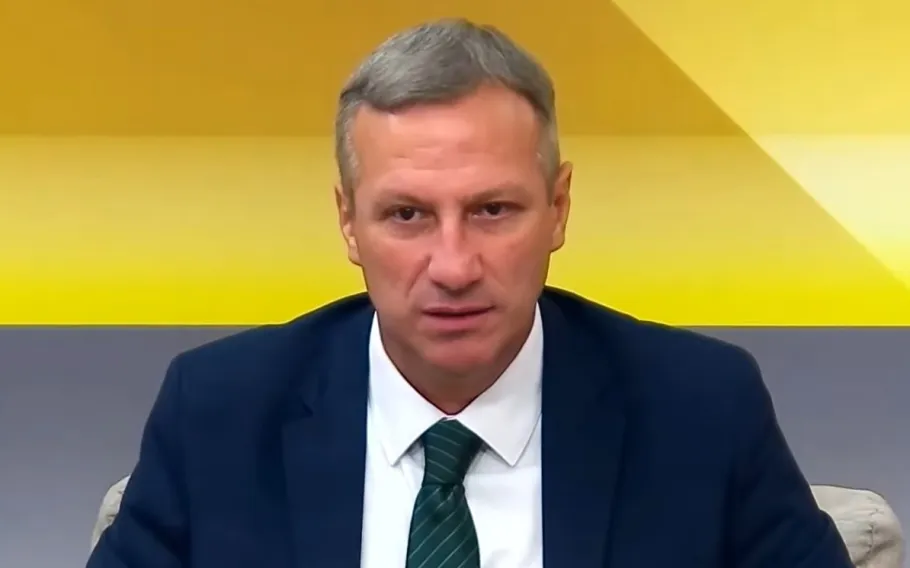Sanderson afirma que Flávio Bolsonaro deixaria o Brasil para evitar prisão 1 sanderson comelas