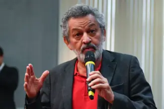 Ex-senador do PT é detido por suposta agressão a mulheres em festa em Belém 6 sen paulo rocha pta ba 910x568.jpg