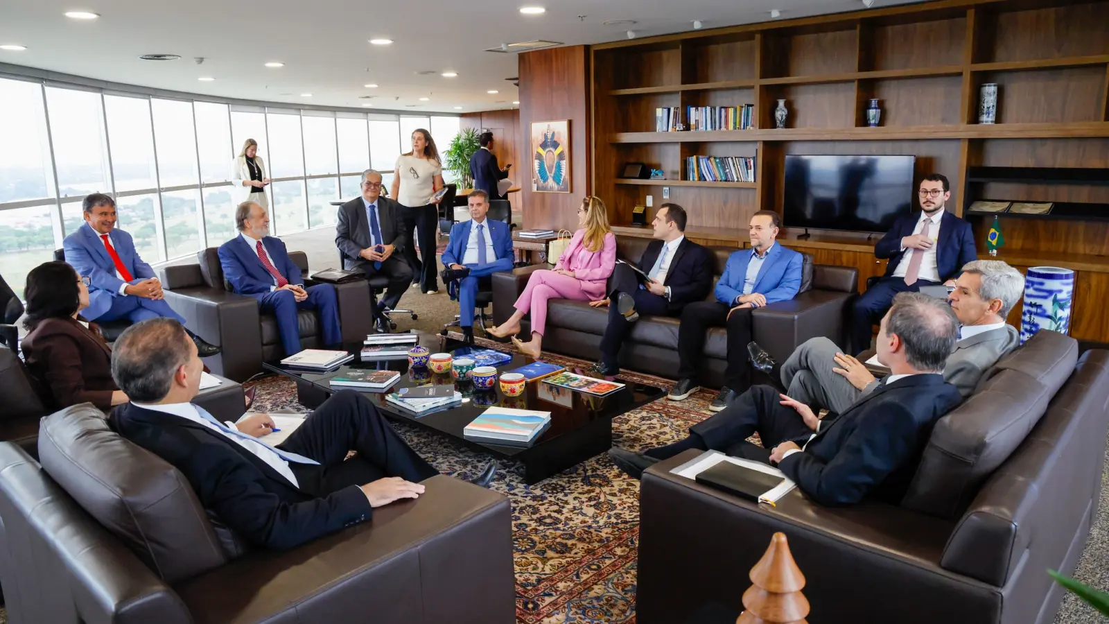 Campanha de Lula afirma querer colaborar com TSE, mas promete reação a ataques 1 tse reuniao 13 10 2026 foto luiz roberto tse scaled